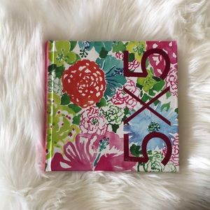 RARE 2013 Lilly Pulitzer 5x5 Coffee Table Book